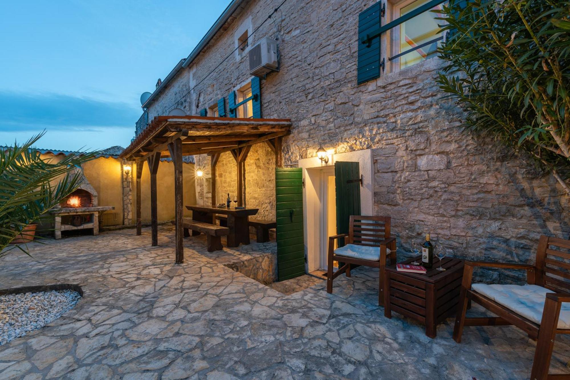 Вилла Casa Stifanici Бадерна Экстерьер фото