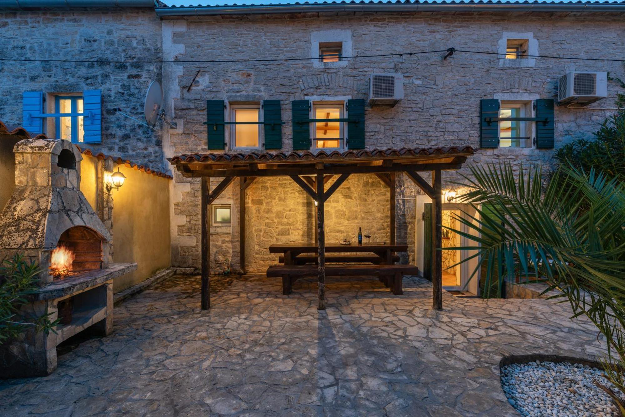 Вилла Casa Stifanici Бадерна Экстерьер фото